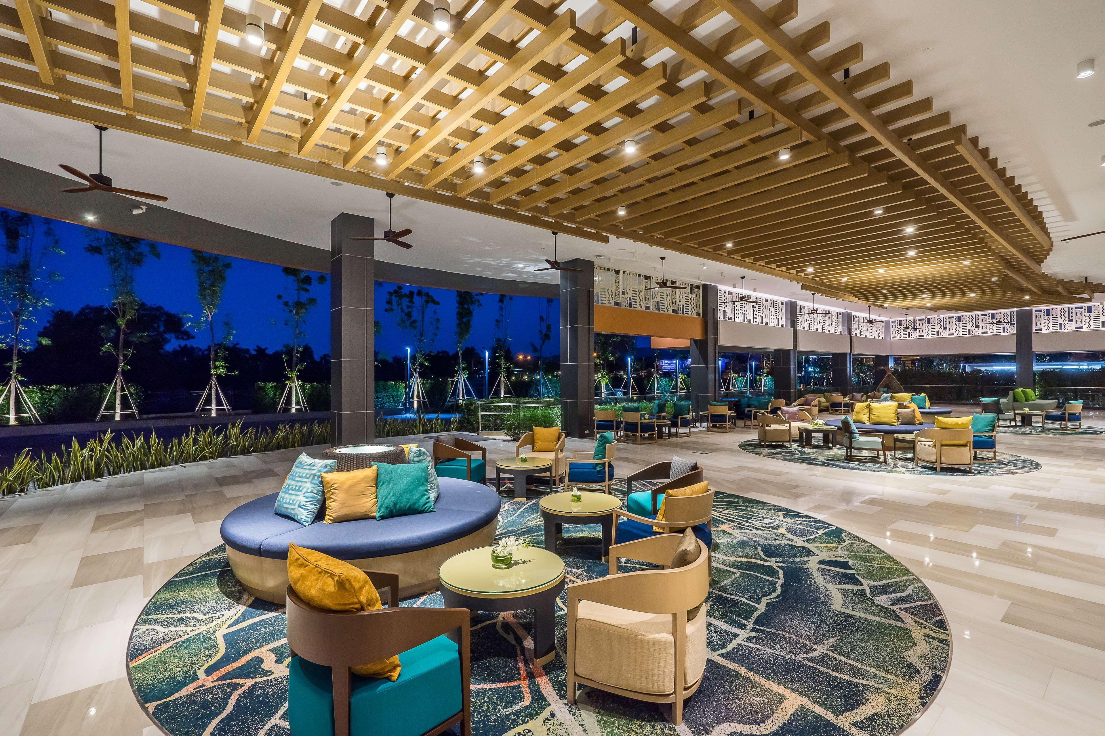 Avani+ Hua Hin Resort Ча Ам Екстериор снимка
