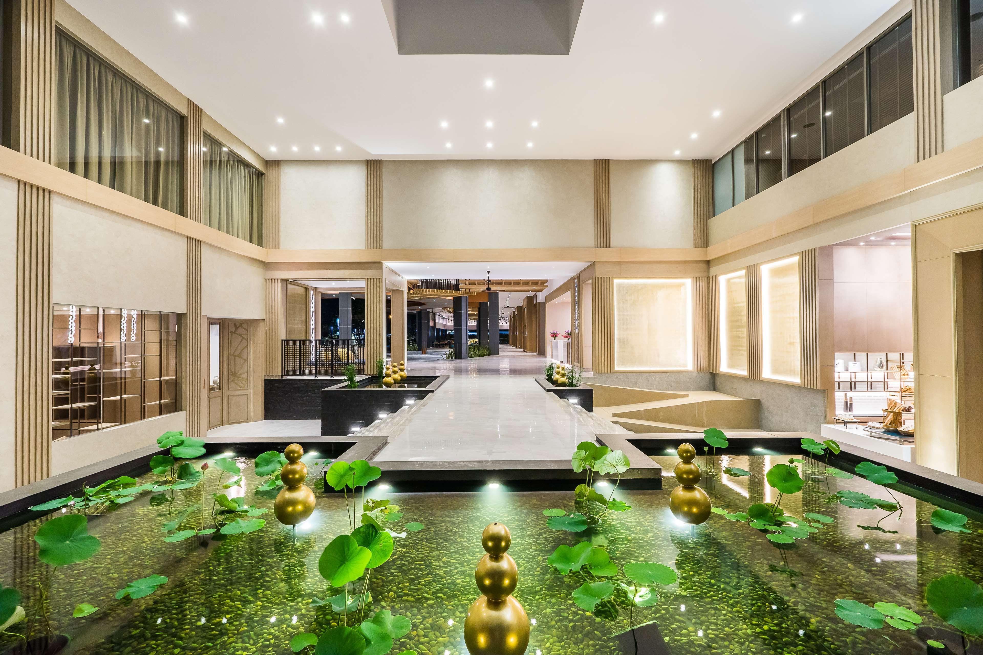 Avani+ Hua Hin Resort Ча Ам Екстериор снимка