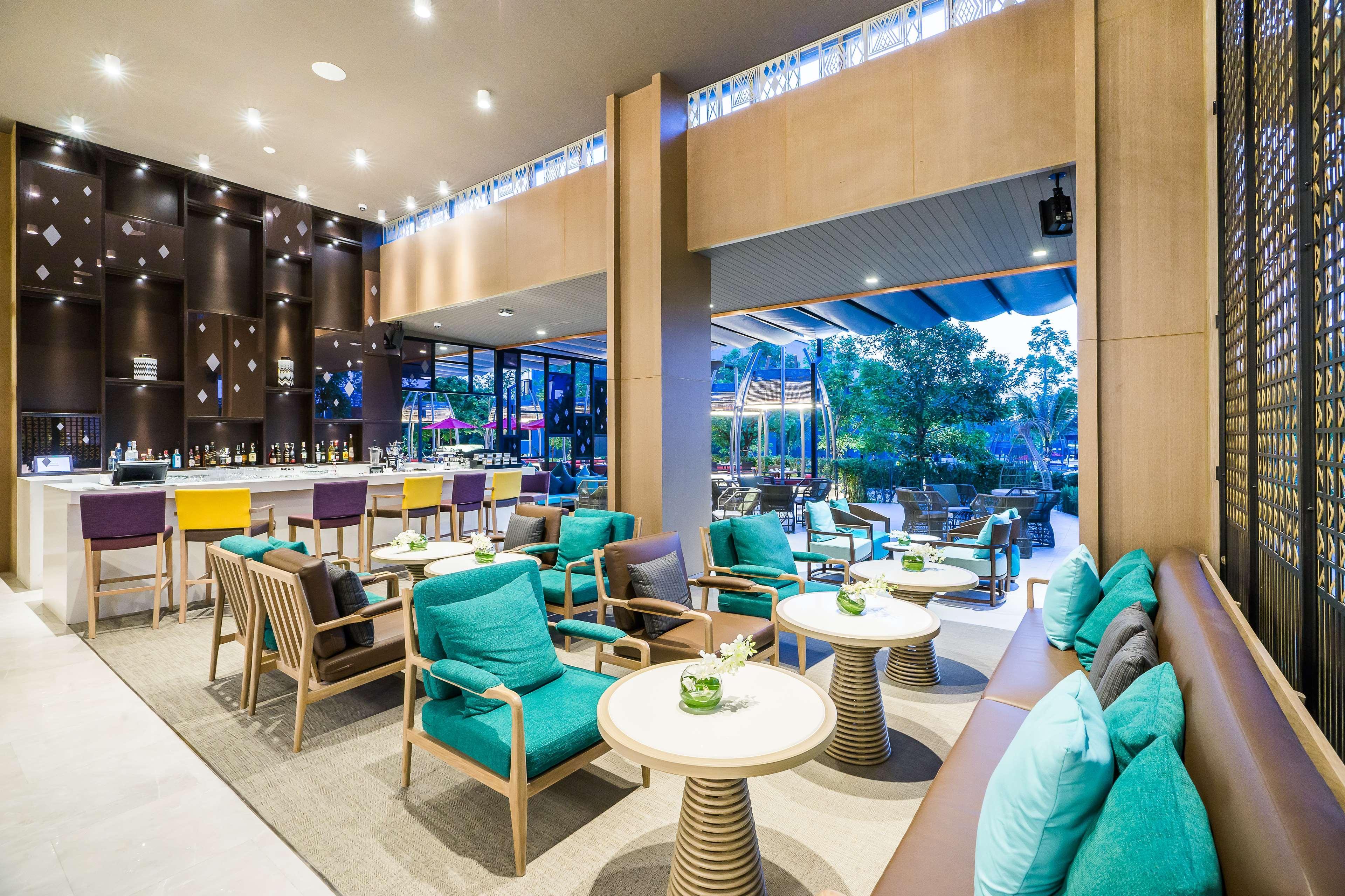 Avani+ Hua Hin Resort Ча Ам Екстериор снимка