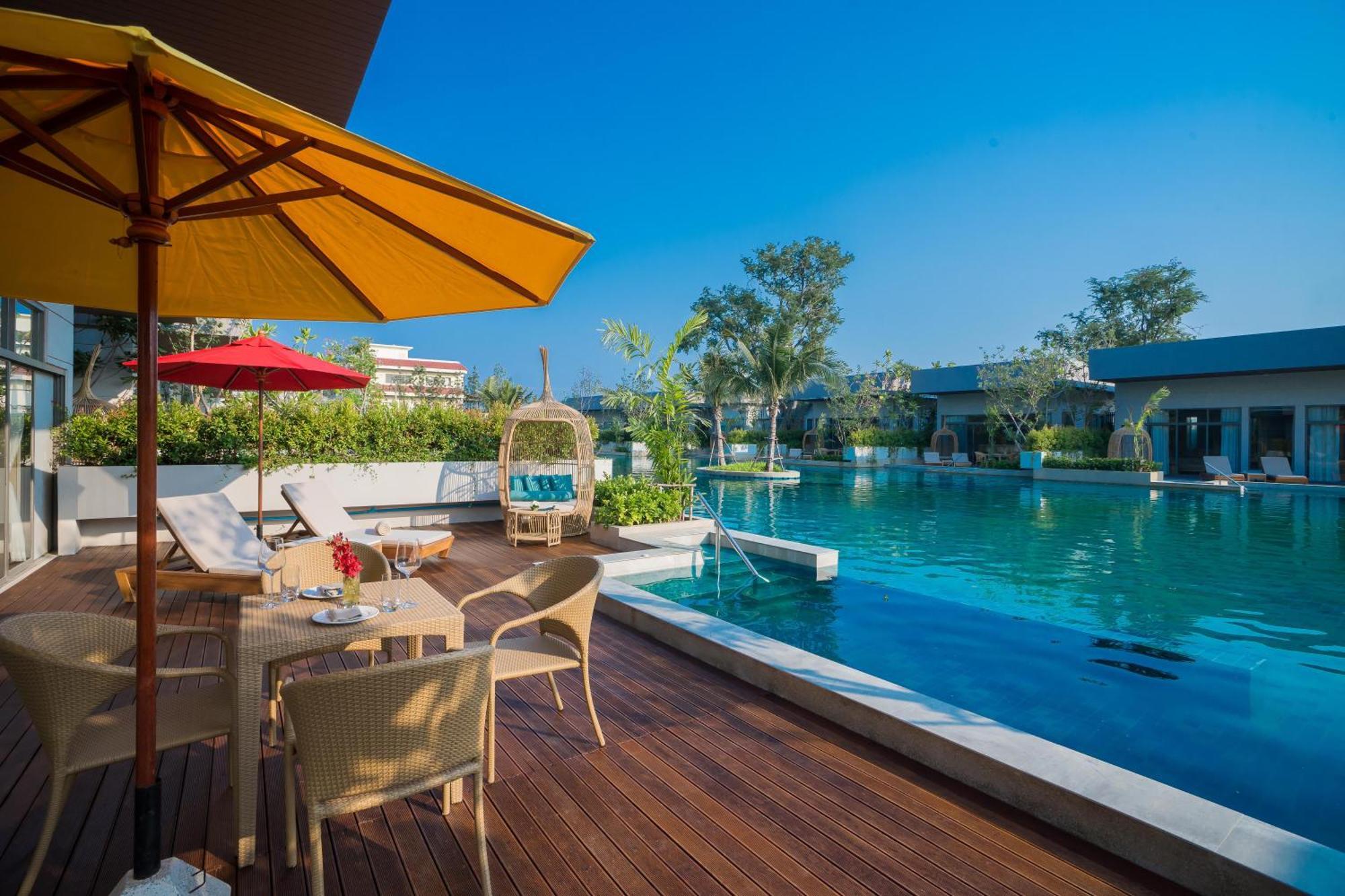 Avani+ Hua Hin Resort Ча Ам Екстериор снимка